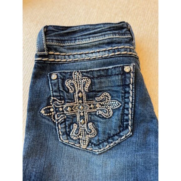Miss Me Jeans Size 28 Cross Embroidered Rhinestones Boot Cut - Picture 2 of 9